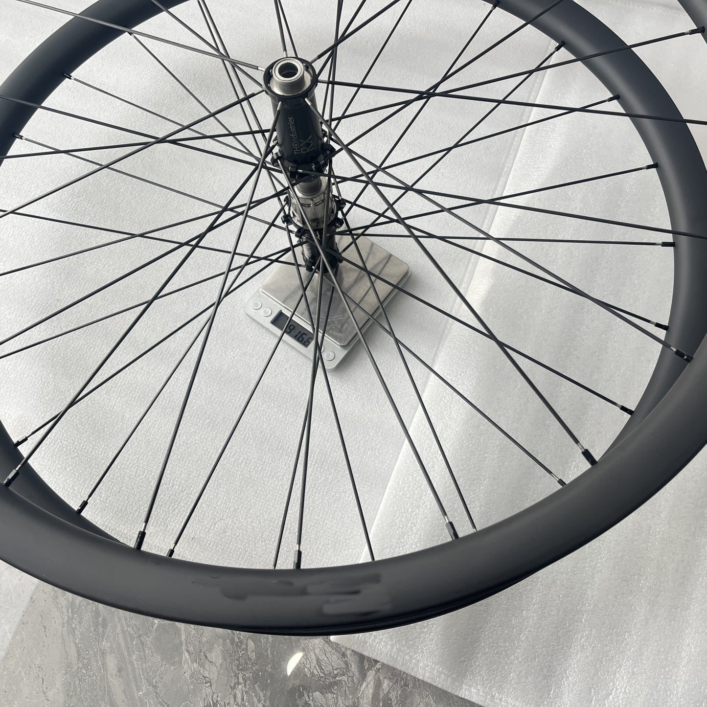 carbon road bike wheels 30mm depth Only 913g 700C Disc brake Wheels 28mm Wide Lightest Wheel Tubeless Ready Racing Wheelset