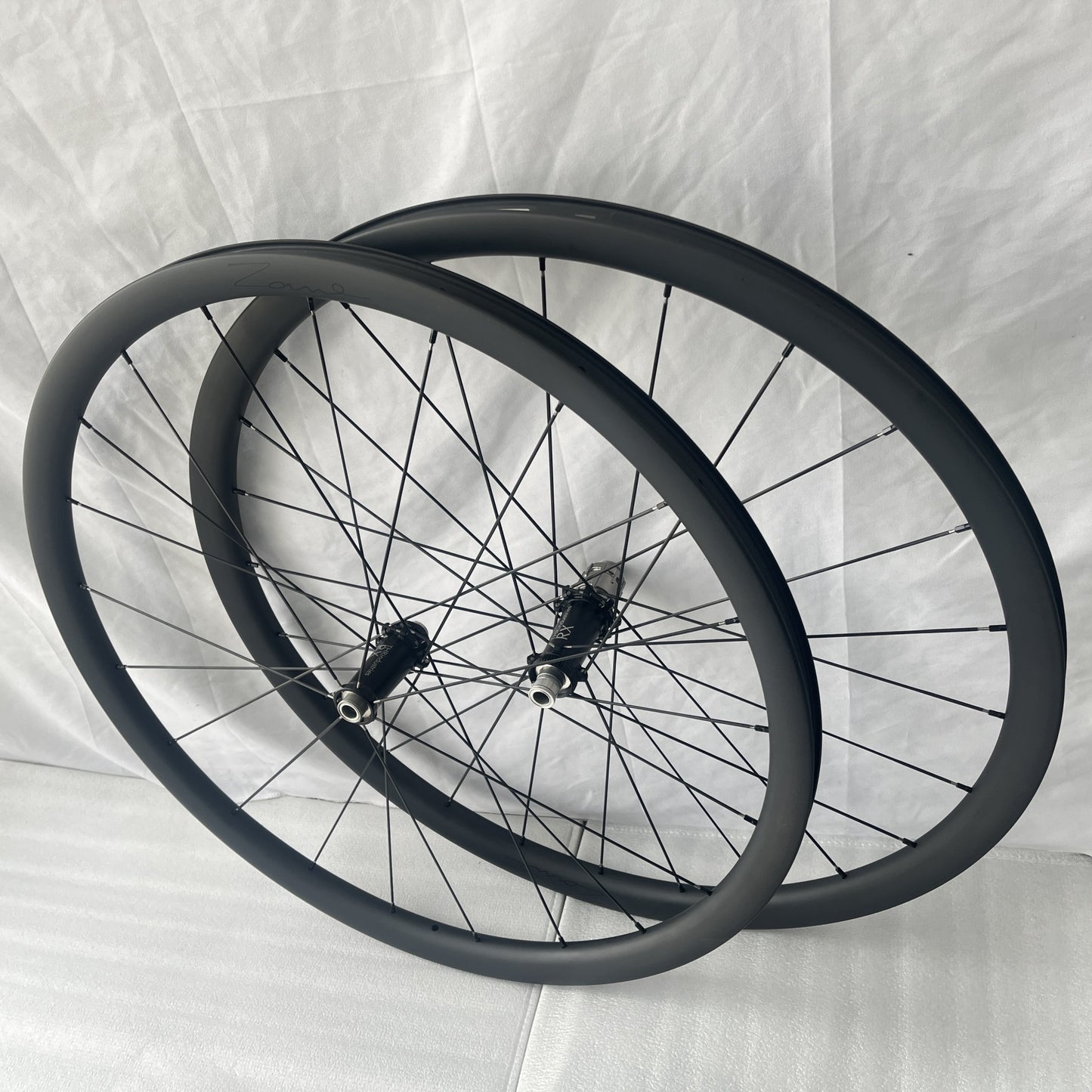 carbon road bike wheels 30mm depth Only 913g 700C Disc brake Wheels 28mm Wide Lightest Wheel Tubeless Ready Racing Wheelset