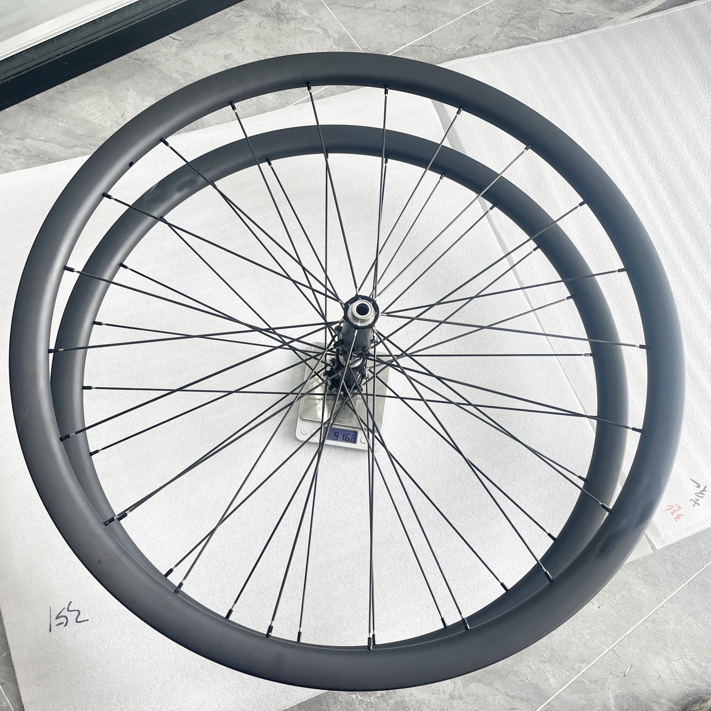 carbon road bike wheels 30mm depth Only 913g 700C Disc brake Wheels 28mm Wide Lightest Wheel Tubeless Ready Racing Wheelset