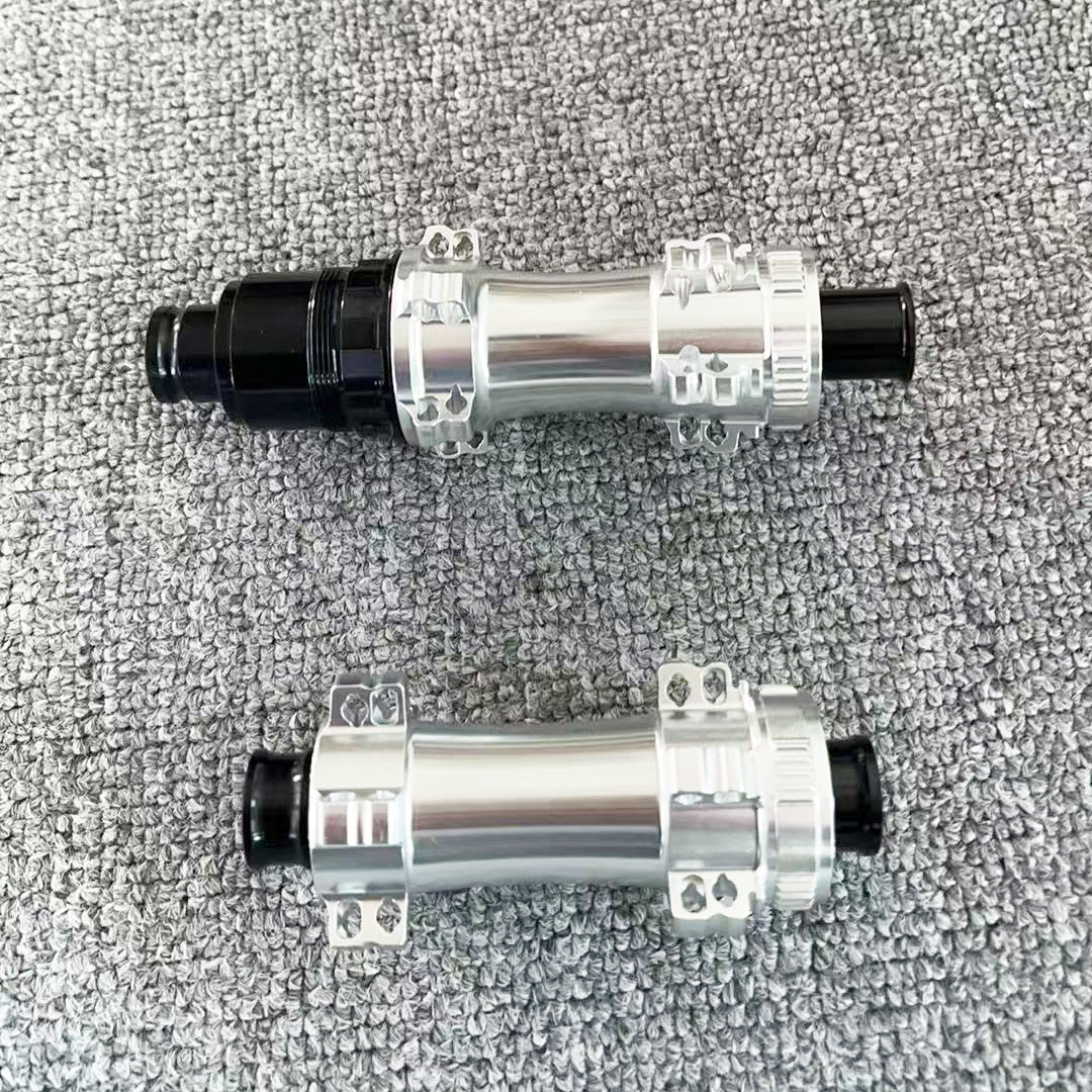 RT240 DFS GHOST series hub