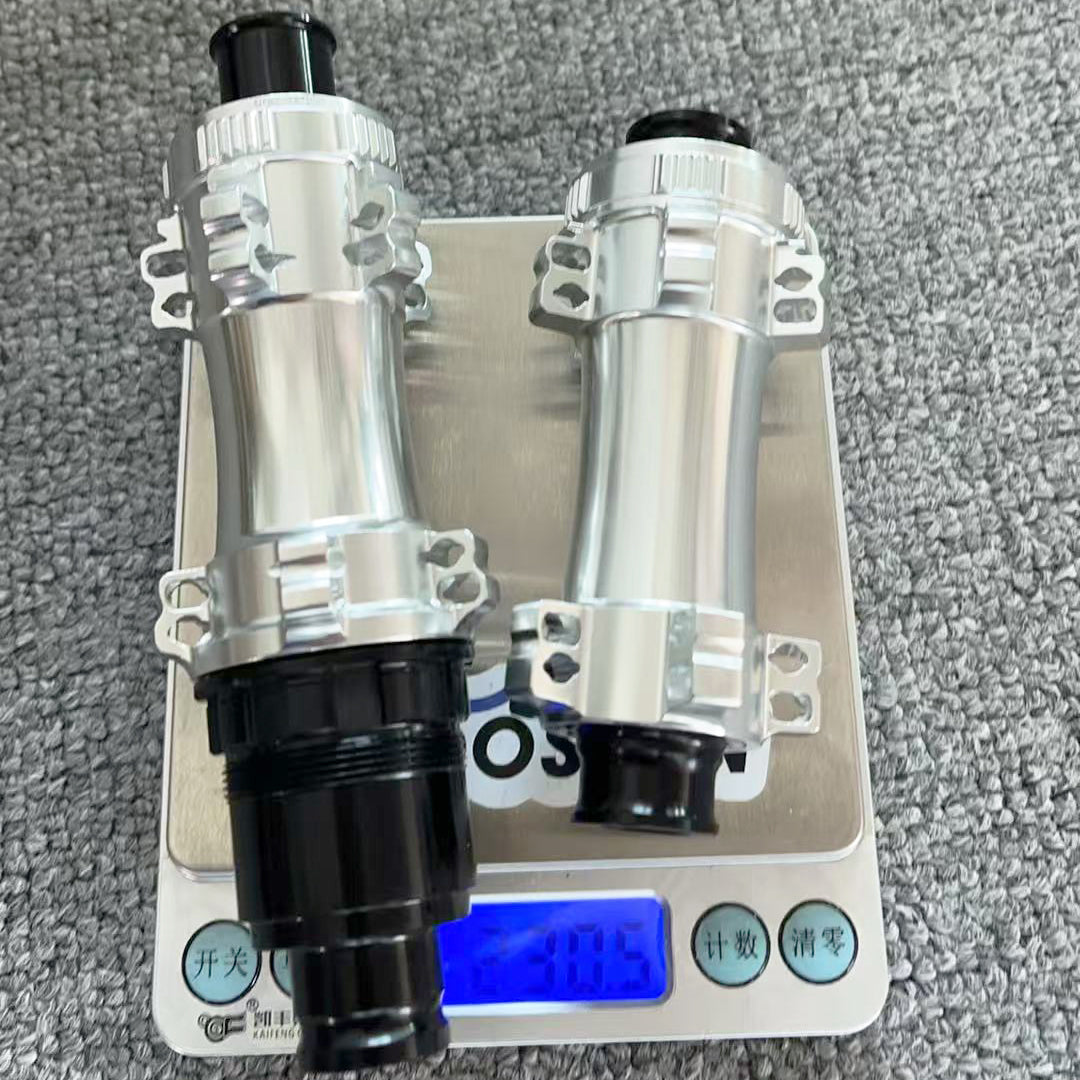 Welcome to the sub-thousand-gram 50mm depth wheelset club — 982g!!