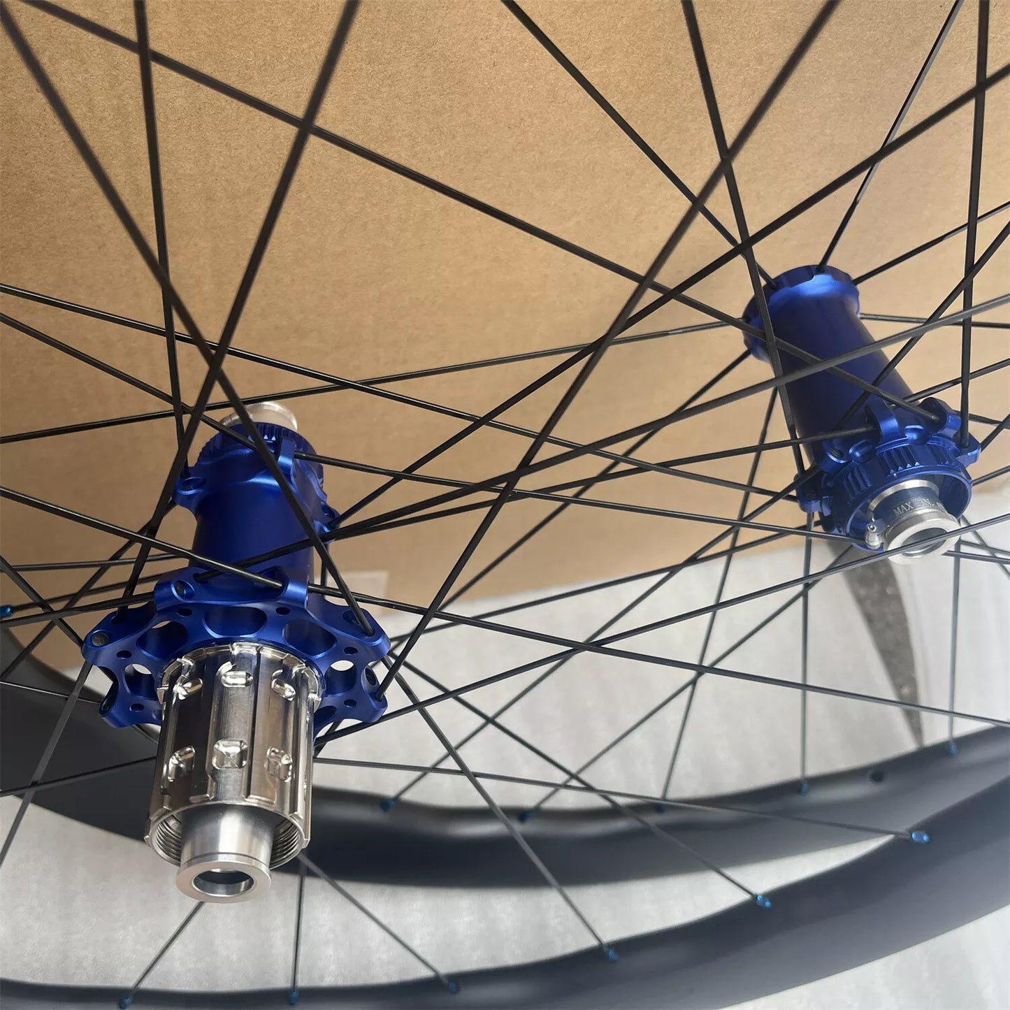 Road Bike Hub Rachet System R2 Ultralight Road Bicycle Hub Cycle Disc V-brake HG MS XDR